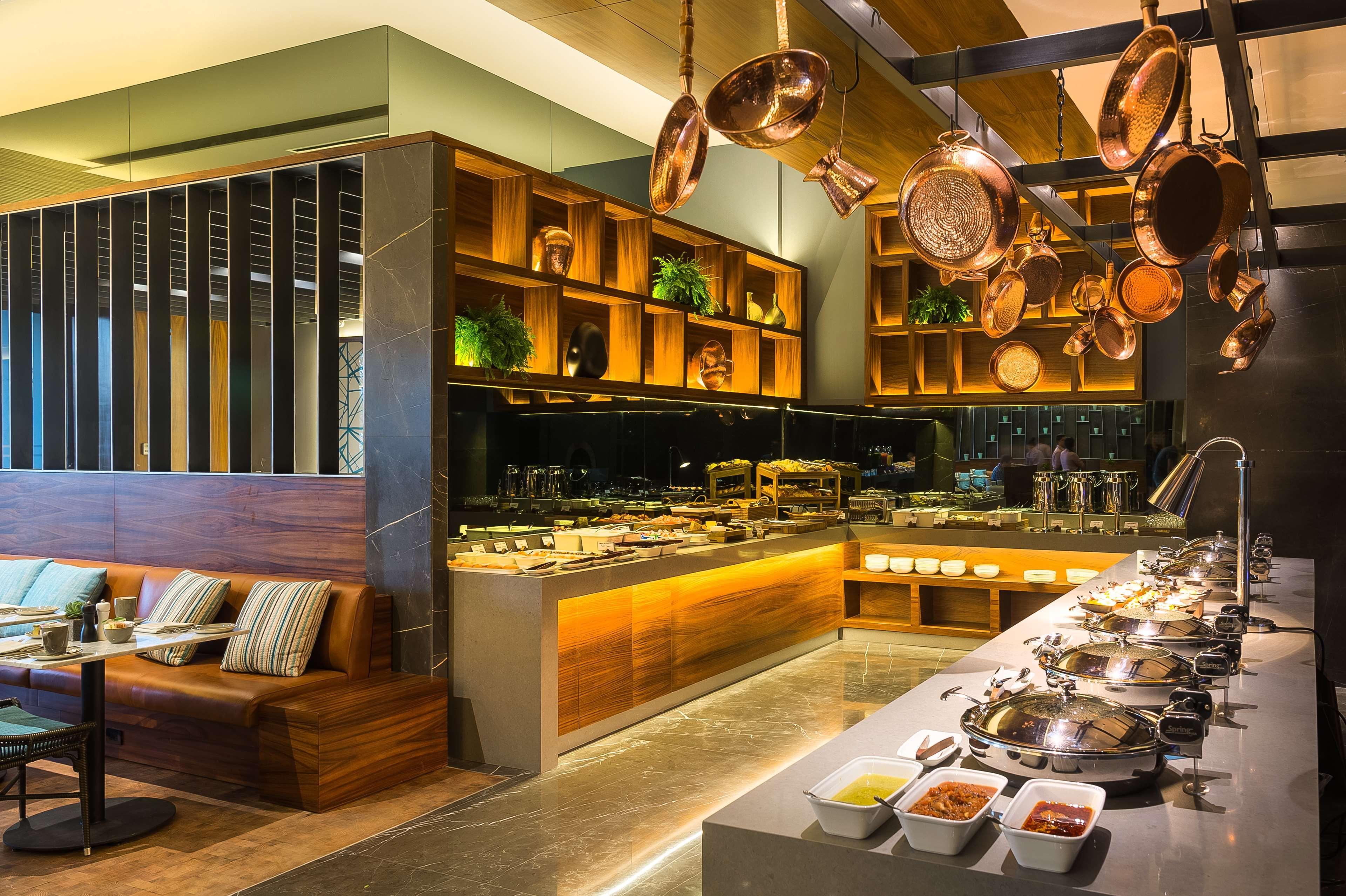 하얏트 리젠시 안다레스 과달라하라 사포판 외부 사진 The buffet at the restaurant