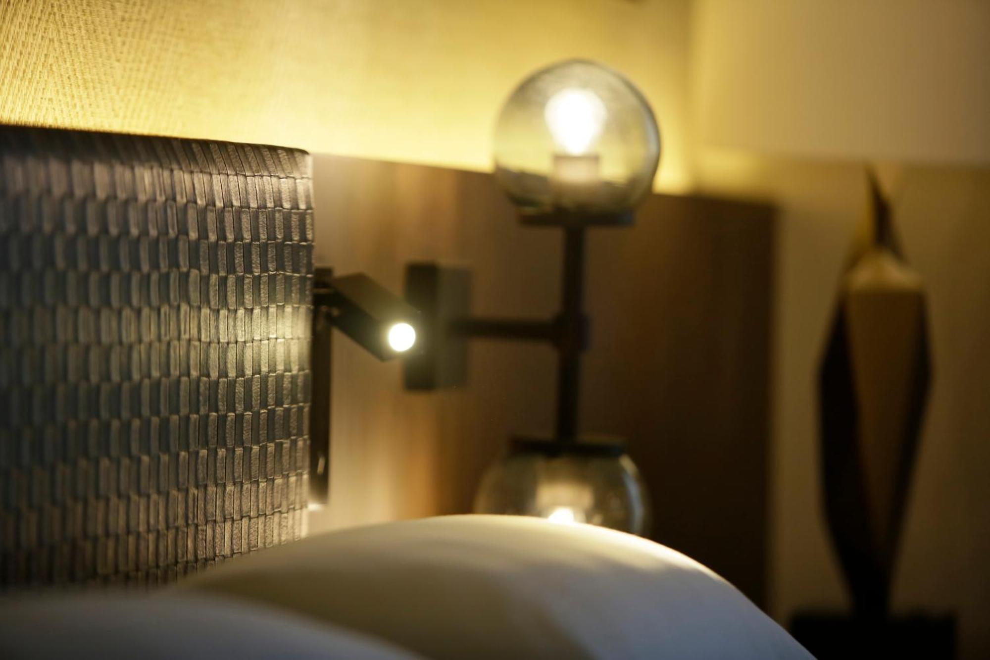 하얏트 리젠시 안다레스 과달라하라 사포판 외부 사진 A wall light